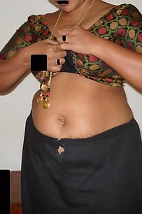 mature indian housewife