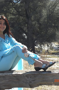 Pakistani model exposing their hidden jewels