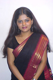 Sexy Neha wants her hubby to worhsip her and fuck her hard