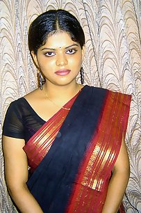 Sexy Neha wants her hubby to worhsip her and fuck her hard