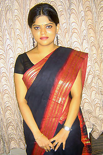 Sexy Neha wants her hubby to worhsip her and fuck her hard