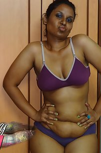 Amateur Desi Babe Lily In Erotic Lingerie