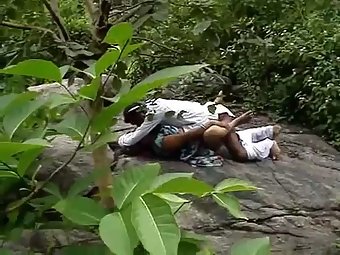 Sexy Indian Couple Hardcore Video In Jungle