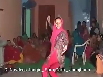Sexy Indian Aunty From Haryana Hot Dance In Party