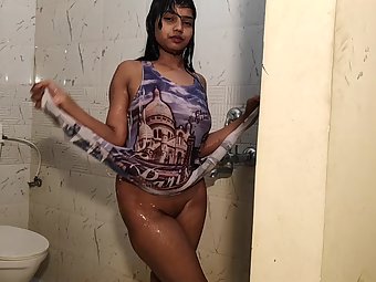 Indian Teen Alia Advani Teasing Her Boyfriend Taking Shower Doing A Wet Strip Show